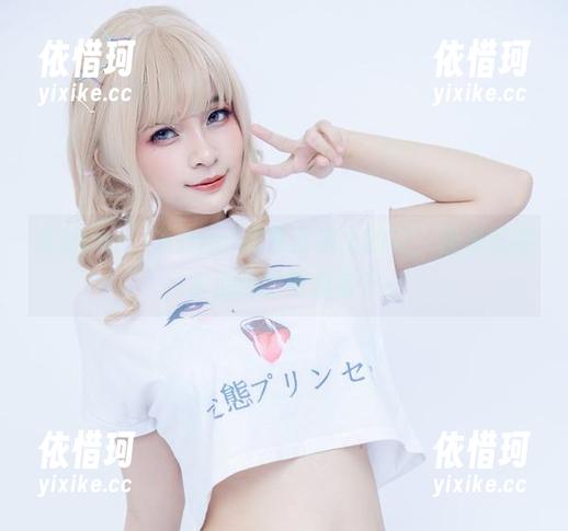 泳装cos，Azami你是云朵上的花，还是在喷水池边的整蛊者？