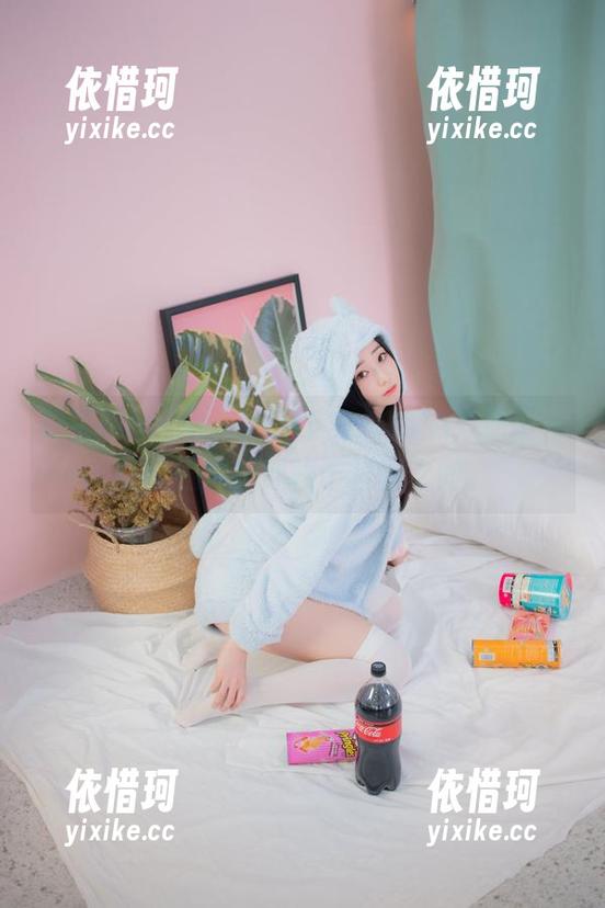 野生Bambi(밤비)开启DJAWA：原图，让道德保护穿梭于校园之间。