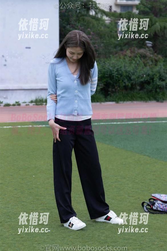 BoBoSocks袜啵啵 - 睡衣和熊熊的白棉袜，绝了，这组资源居然可以这么可爱！