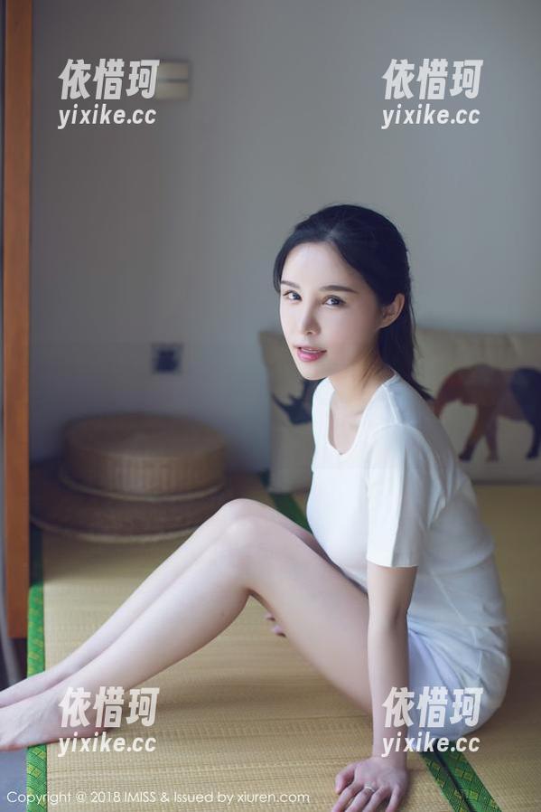 IMiss爱蜜社 - 学姐小九月的全套图片，我是不是看得太入迷了，有点不好意思啊。