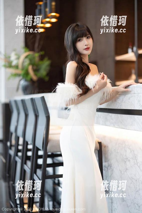 XIAOYU语画界 - 这组写真，杨紫嫣Cynthia演绎的可是少女的加倍禁忌，位置恰好啊。