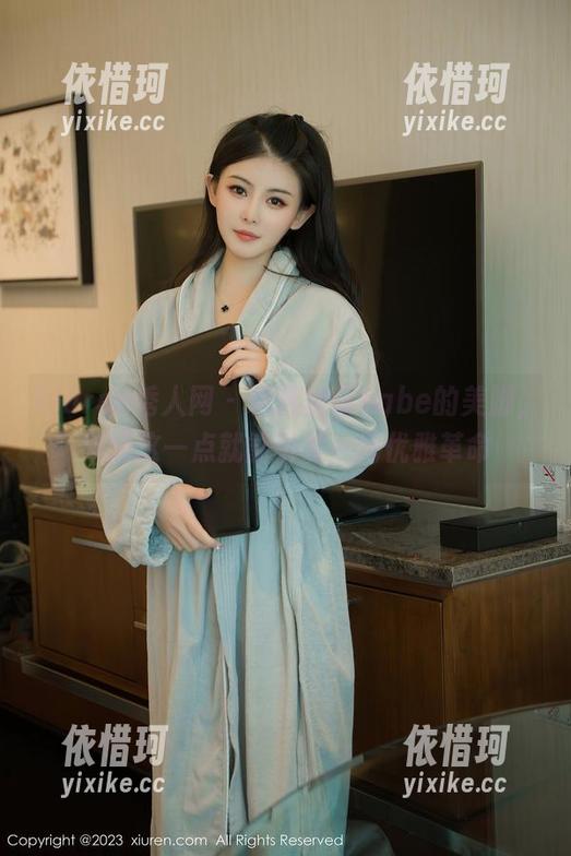 Xiuren秀人网 - 精选加朵babe的美脚，单凭这一点就能引发一场优雅革命