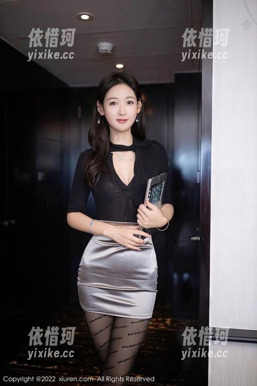 Xiuren秀人网 - 唐翩翩的私房教室图集，真的没想到班里还有这种风景。