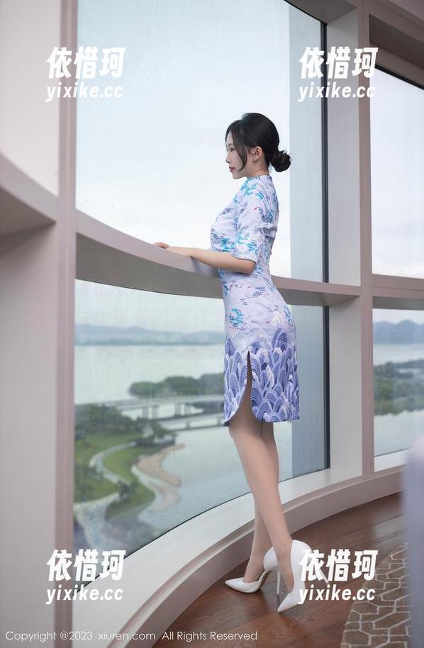 Xiuren秀人网 - 看安沛蕾穿兔女郎，合集里有几张我忍不住想收藏的，实在太可爱了！