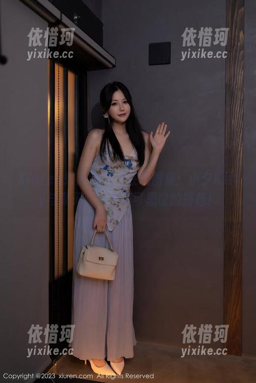 Xiuren秀人网 - “在线图集：小夕Kitty与夏天，一个不可思议的搭档！