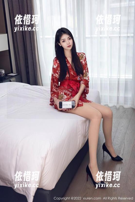 Xiuren秀人网 - 白微Sera的私拍合集：美足那点事，怎么说呢，就是让人热血沸腾？