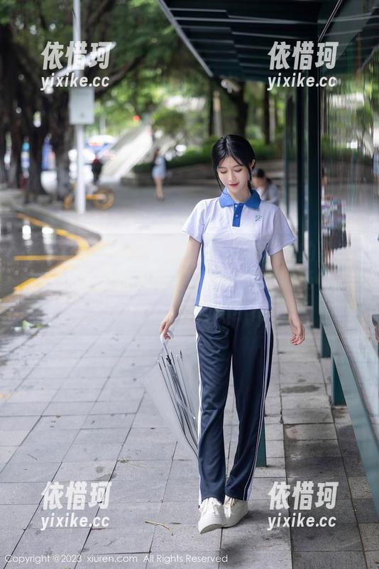Xiuren秀人网 - 套图建立在优雅的姿态上，然而面对龙泽美曦的瑜伽界现场(not)就成了一场有趣的小闹剧！