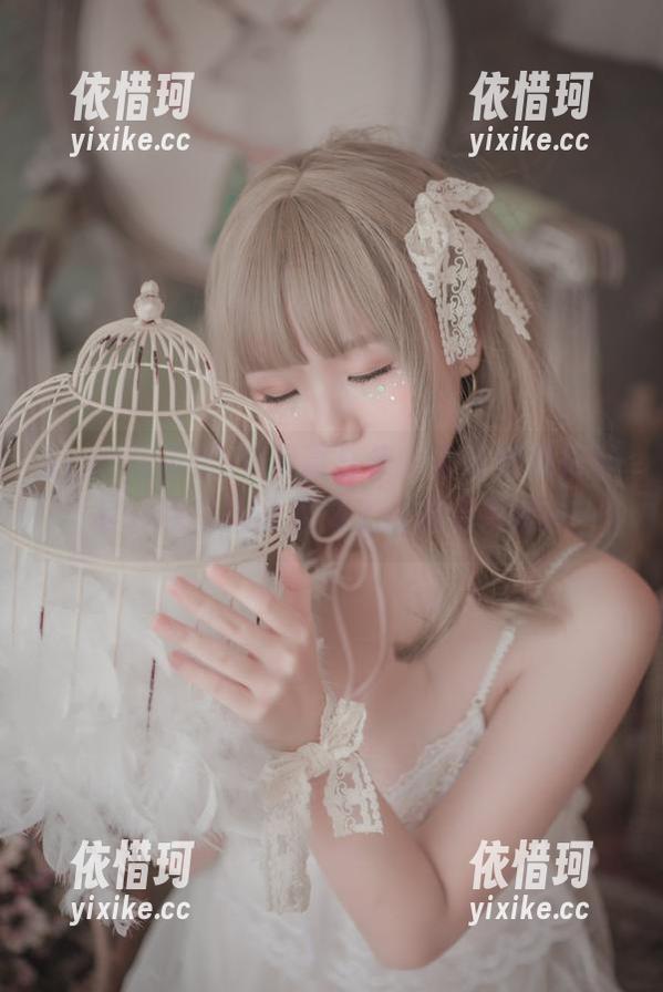Yoko宅夏的JK写真合集，大家都说很可爱，我只想说看久了会有点发慌…