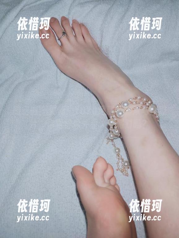 微密圈 - 更新！YuYu超甜丫的双马尾照片，你觉得像外星人的派对吗？