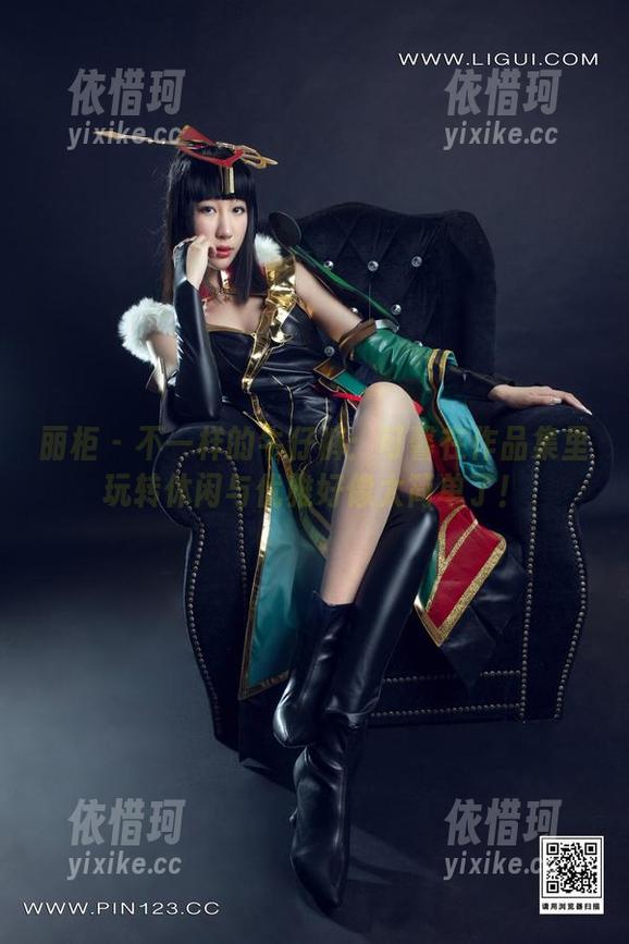 丽柜 - 不一样的牛仔裤：可馨在作品集里玩转休闲与优雅好像太简单了！