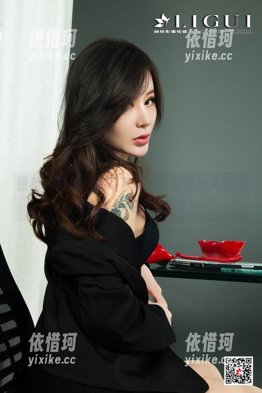 丽柜 - 最新户外写真集，小璐璐的风筝比她拍的还飞得远来着