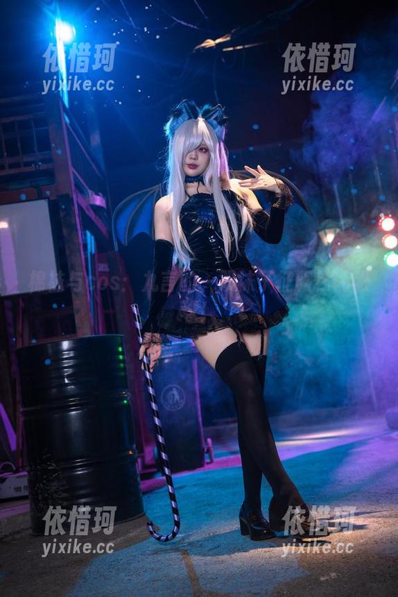 棉袜与cos：九言的一双袜子征服你的眼球！