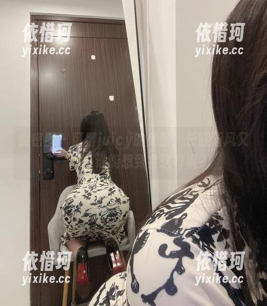 微密圈 - 可馨juicy的美图，长腿画风又一转，谁能想到会这样呢？