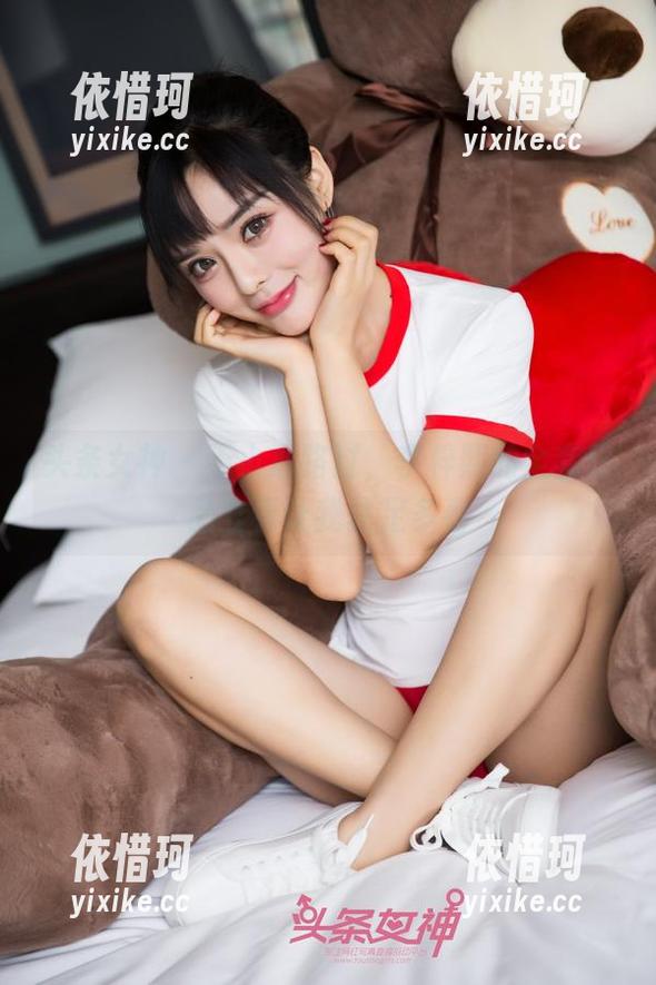 头条女神 - 不小心路过，李梓熙的全套作品立春让我驻足多看