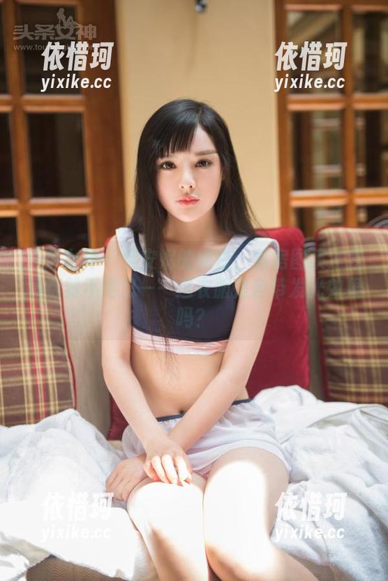 头条女神 - 樊安妮的纯白：私房图集连我妈都赞不绝口——这衣服是自带发光效果吗？