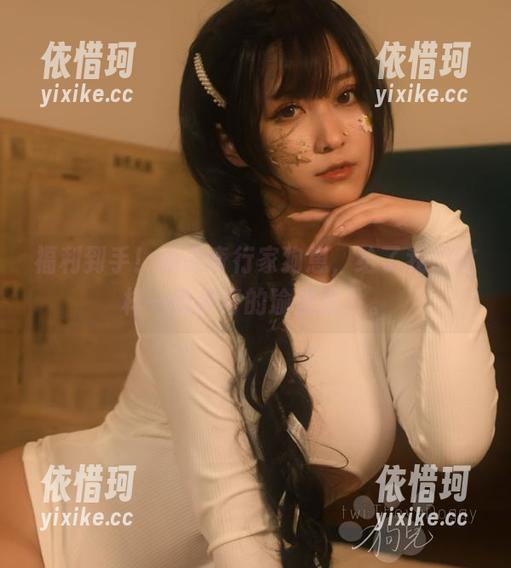 福利到手！感谢奇行家狗崽，给了我们这样一组神奇的瑜伽图片。
