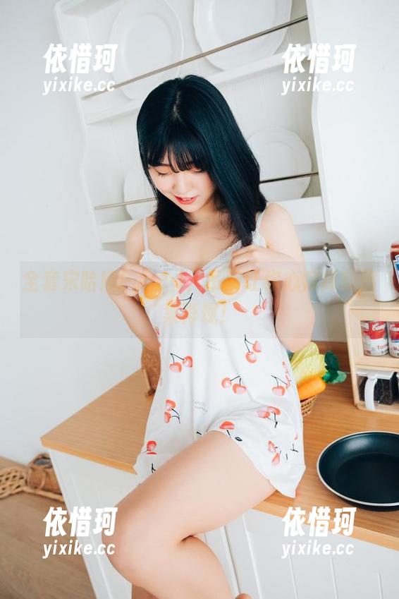 全套宋哈娜(송하나)，吊带让你心痒痒的图集再现！