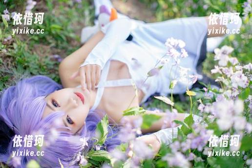 创意无界限：希希_啾和她的可畏同人旗袍作品，不怕观众大喊“我要免费！”