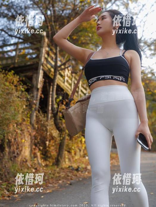 原图分享：普美(bomi)，漫画咖啡兼职少女的真实一面