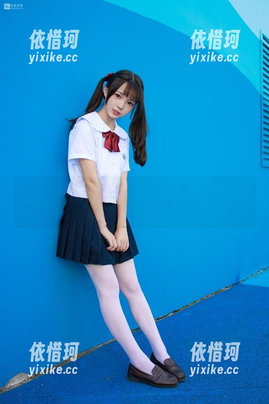 森萝财团呈上图集，白丝校服就是不可抗拒的诱惑！