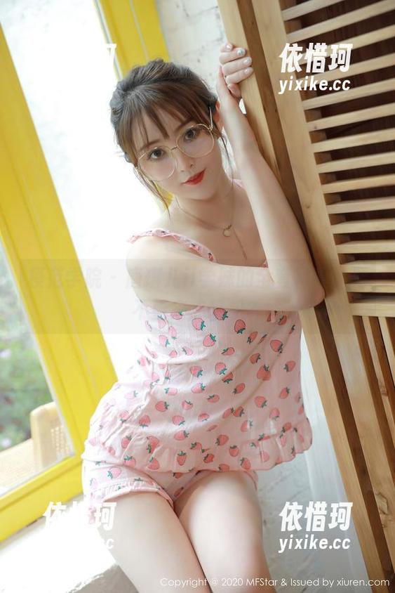 模范学院 - 唐琪儿il学妹的全套写真，要不要来点轻松？