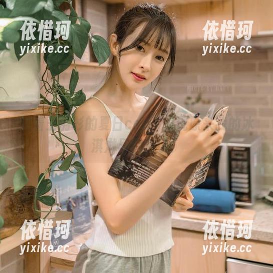 跟着王羽杉的夏日cos，发现原来我的冰淇淋早融化了！