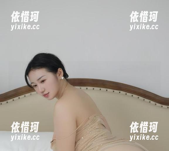 微密圈 - 灵魂出窍的比基尼：看瑜瑾u如何把水晶穿出图库的精选感