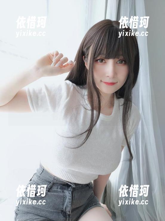看白银81如何用私房演绎小黑狼：图片一看就让人小窃喜…