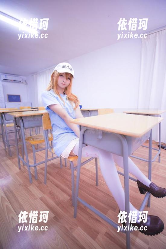 神楽坂真冬的水手服图集：应了那句‘心里有浪，外面帆很大’。