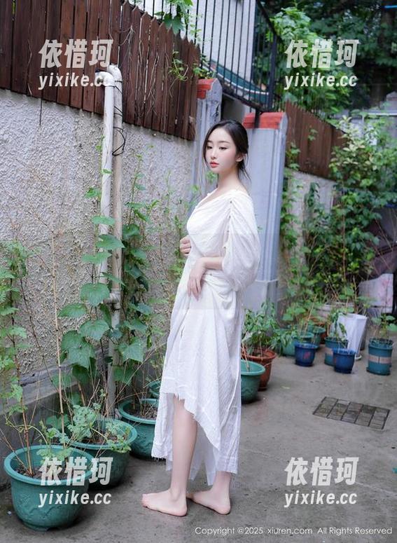 秀人网 - 来看筱慧的美臀，免费图册，直接让人困惑的是逻辑在哪里！