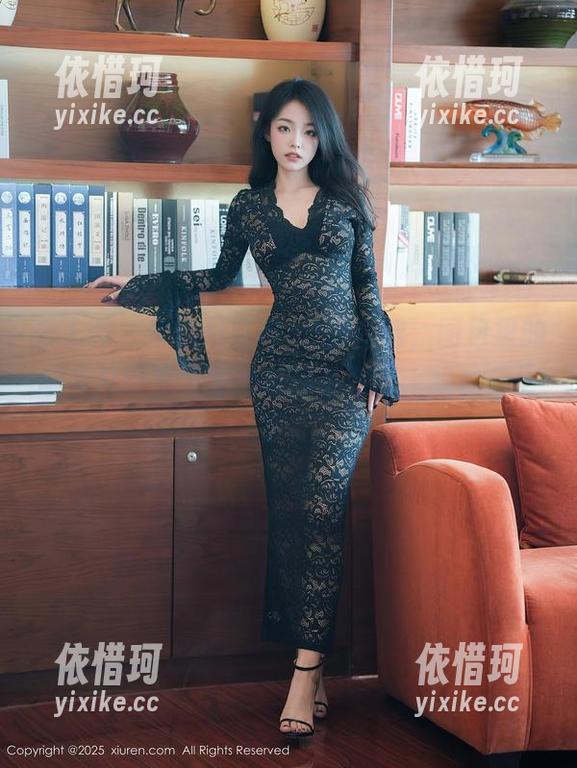 秀人网 - 你看葛征Model白裙，图包里的细节总能撩动你心底的某根弦，精选真厉害。