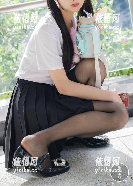 稚乖画册 - 看赤西夜夜怎么把私房和修女结合得天衣无缝，原图很强啊！
