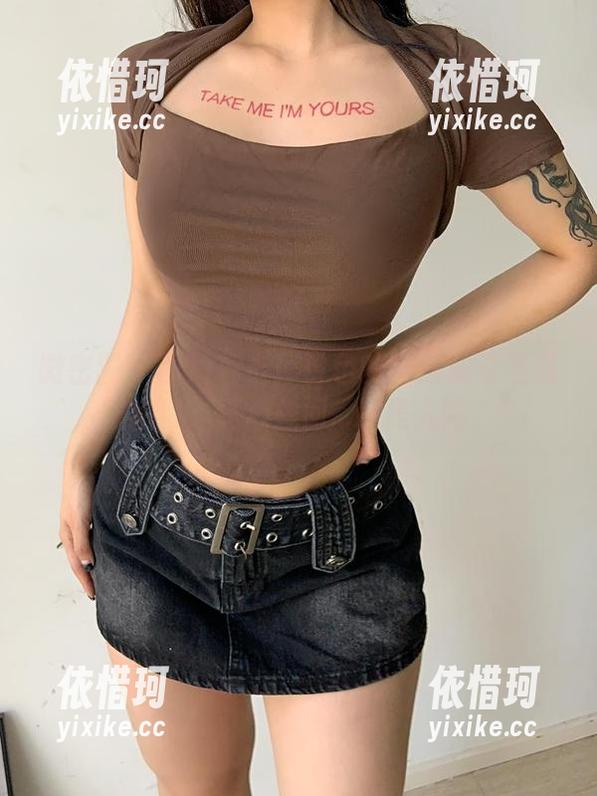 微密圈 - 图片直击！粉色的猪陈佩奇圣诞服猪猪，真心想问...这是人吗？