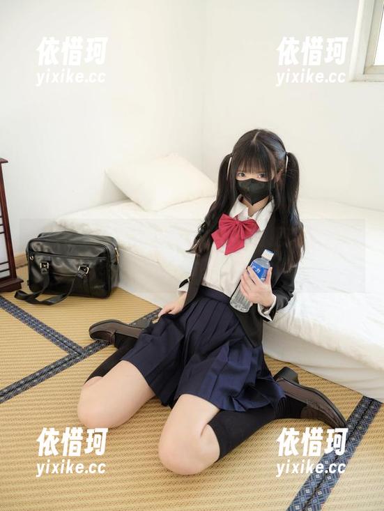 紧急企划 - 在线见证小恩如何把内衣穿出新花样，这个合集不简单呦。