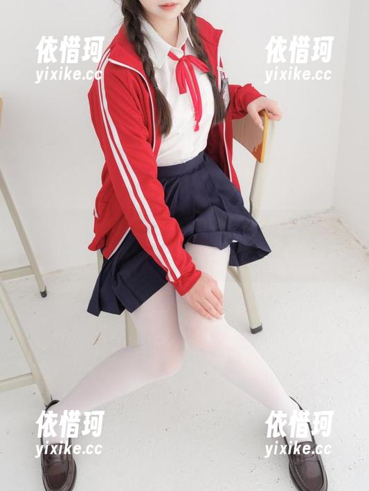 紧急企划 - 精选：小枫的白裙图包，明明可以靠脸，她偏偏要靠衣服