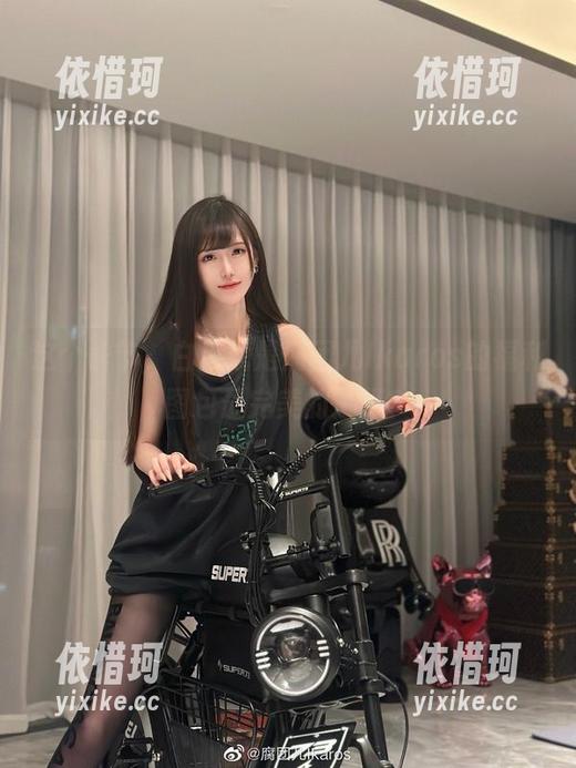 这个季节，白色就是腐团儿Ikaros的福利图包最完美的选择？
