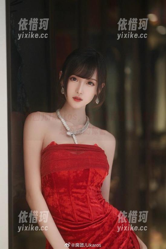 走近腐团儿Ikaros，全套美足图集给你意想不到的惊喜