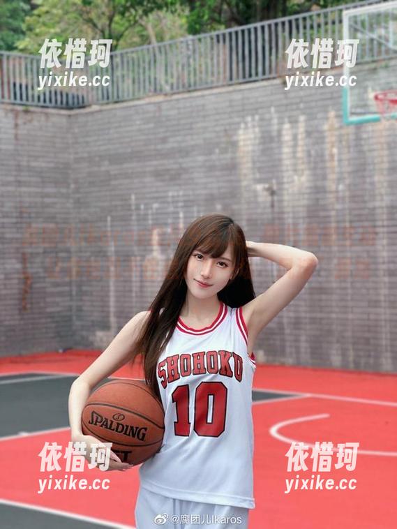 腐团儿Ikaros的风女合集，图片超级生动，让你也忍不住想开始一场“风速”游戏。
