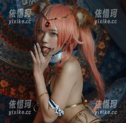 蓝小沂KiKi的厨房实录：最新厨娘作品集，手残党也来学一学，保准乐翻天！