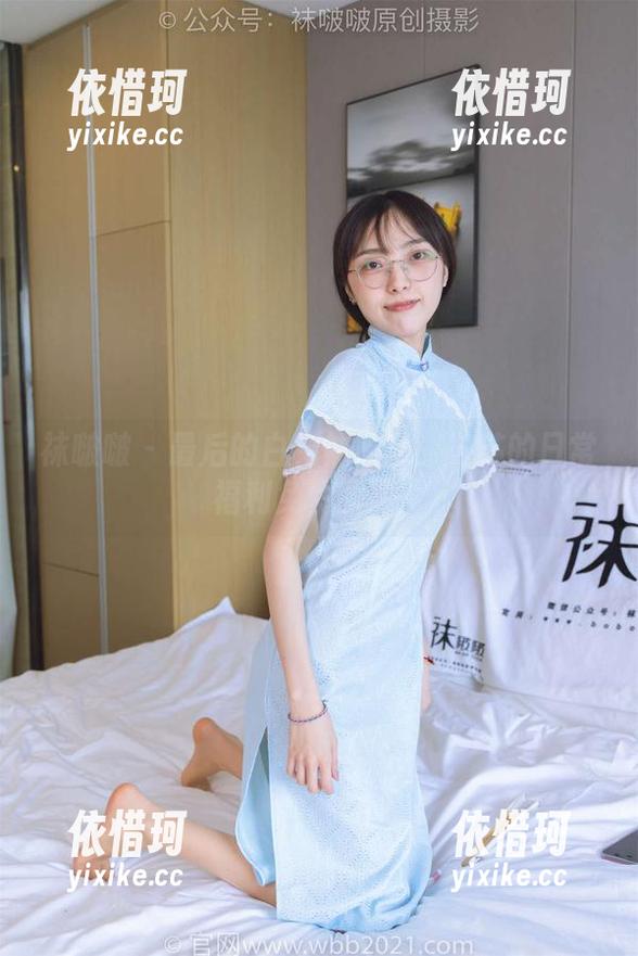袜啵啵 - 最后的白棉袜防线：苏苏的日常福利免费图册！
