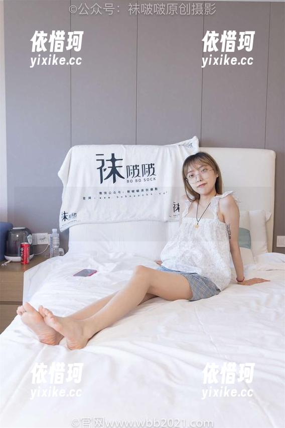 袜啵啵 - 左手雪糕右手旗袍：隐秘的超长花絮版，资源流出又流入。