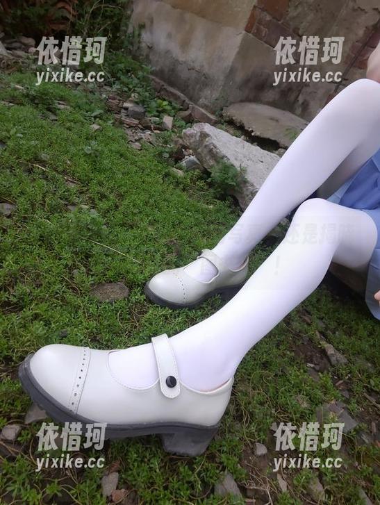 今晚不只是一张西尔酱的写真，还是揭晓她小秘密的“图书馆”！